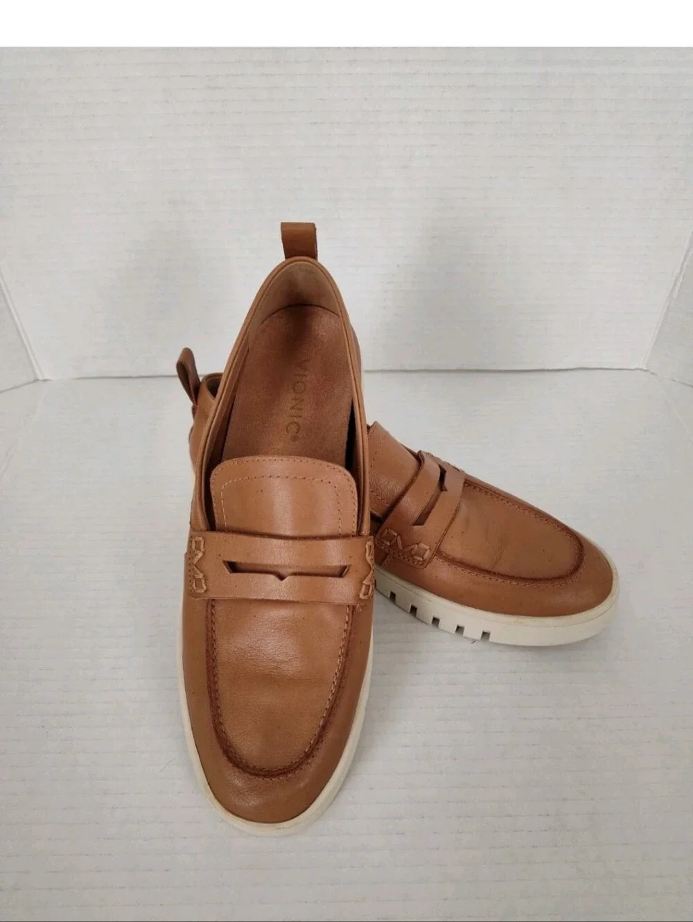 Vionic Uptown Loafers Camel Tan Leather Shoes Women's Size 8.5 Slip on